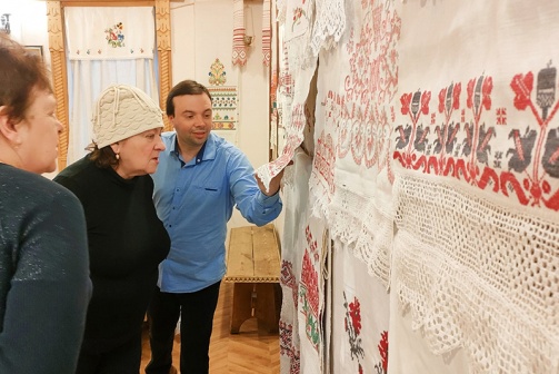 150-летняя история семьи в вышивке: наследие Шапиных представили в Доме мастеров